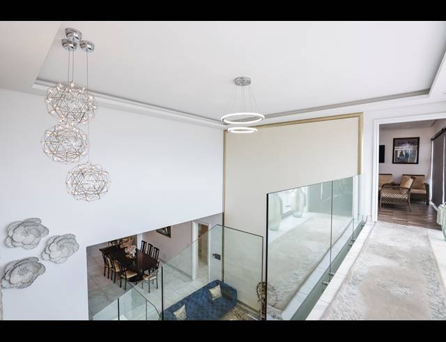 4 BEDROOM PENTHOUSE FOR SALE IN MORNINGSIDE